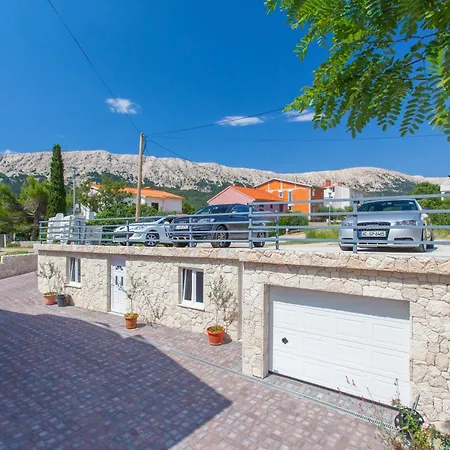 Mia 2 * Baška